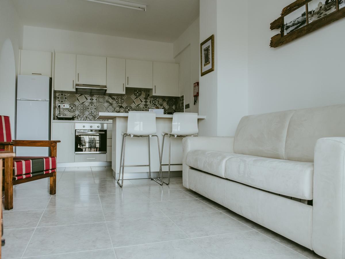 Appartement Panmari à Paphos Extérieur photo